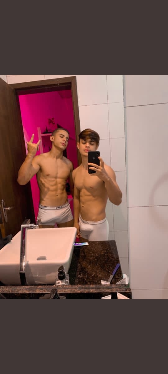 Vídeo na Brotheragem com o maninho vem conferir apenas pra novos assinantes ou clientes vip https://t.co/EkIeExrFu3 https://t.co/Jad64xLhXT