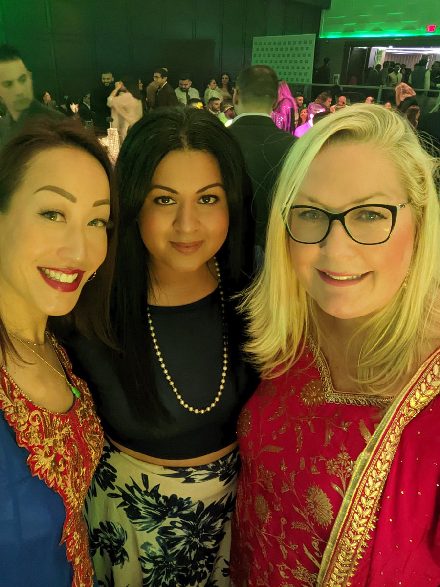 So excited to celebrate Diwali at the Pacific Employee TD Diwali event.#BestCoastWestCoast
<a href="/juliearmour_td/">Julie Armour</a> <a href="/JyotiBangaKohli/">Jyoti</a>