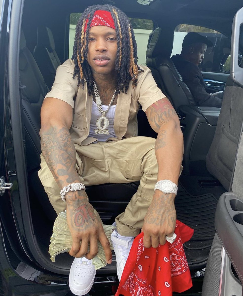 DailyRapFacts's tweet photo. 2 years ago today, King Von passed away

Long Live Grandson 🕊️ https://t.co/UDJsNsjcpH