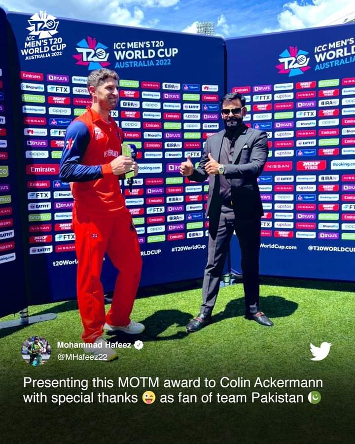 AM_Suhail_'s tweet photo. Mohammad Hafeez and every Pakistan fan right now 🤭
👍👍
#T20WorldCup2022
#MHafeez22 
#Pakistan https://t.co/Xq3hfzA2OV