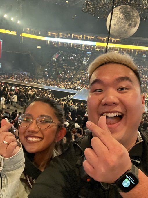 with the one and only <a href="/SimonLoo/">SimonLoo</a>! Finally no more missing each other at events 😂 

I hope you had fun witnessing ATEEZ and the Atiny fandom!