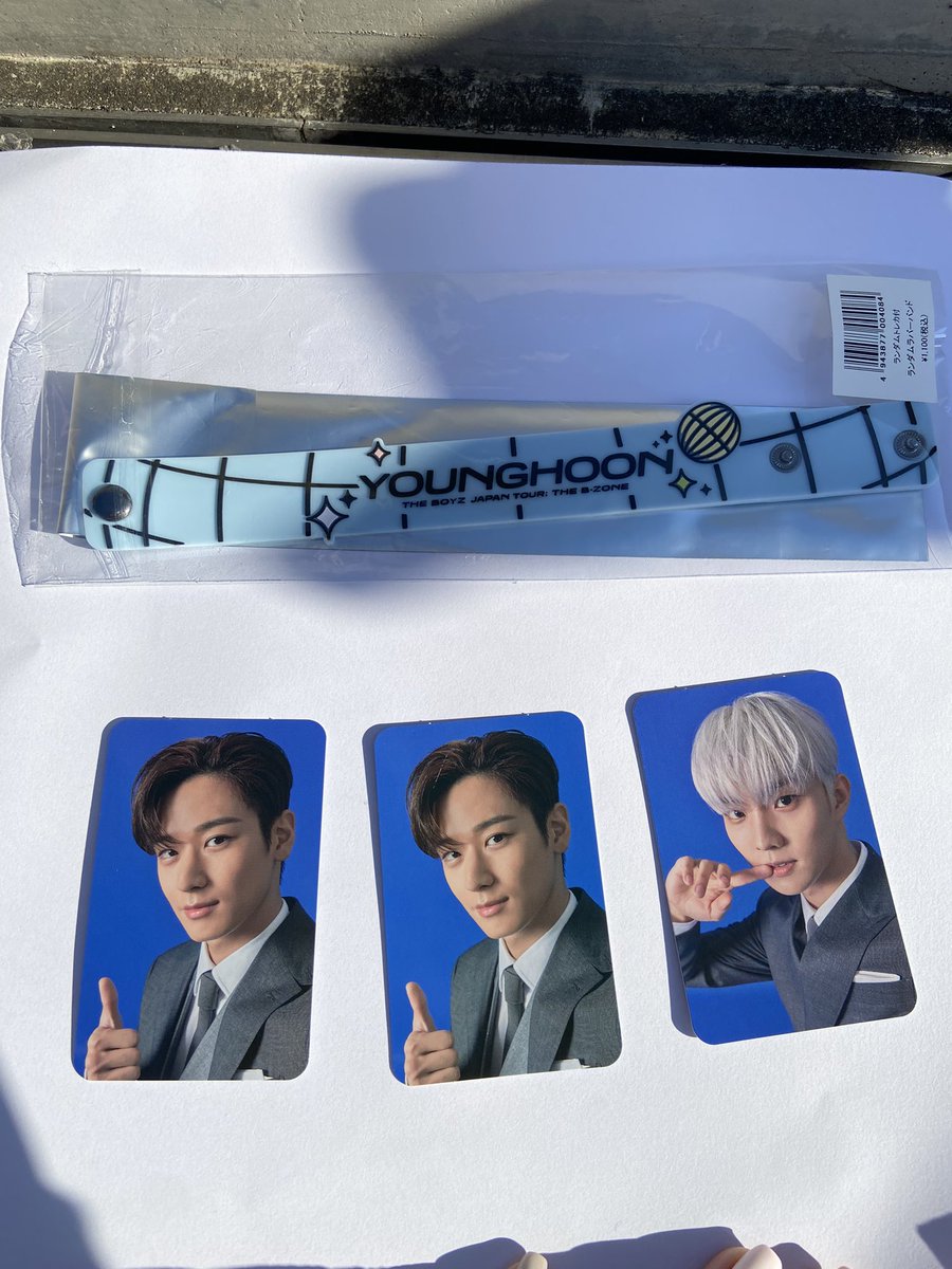 THE BOYZ ヨンフン サイン入りストラップ | gulatilaw.com
