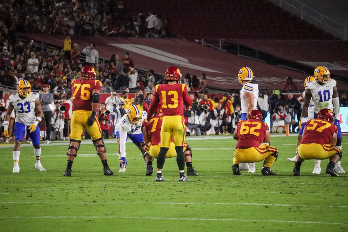 📸 from the first half: 
(Photos by <a href="/BrooksTMedia/">Brooks Taylor</a> and @westermannphotos)
