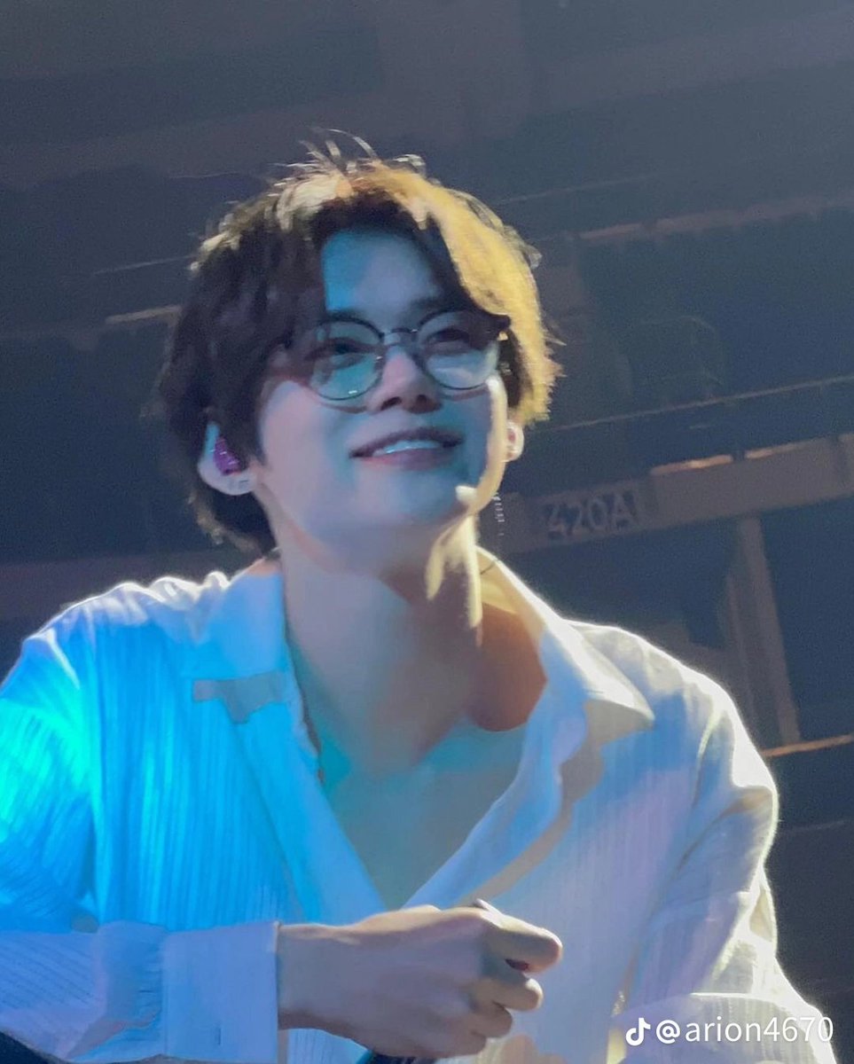 tkoolust's tweet image. pogi so much rjfjjrjejs