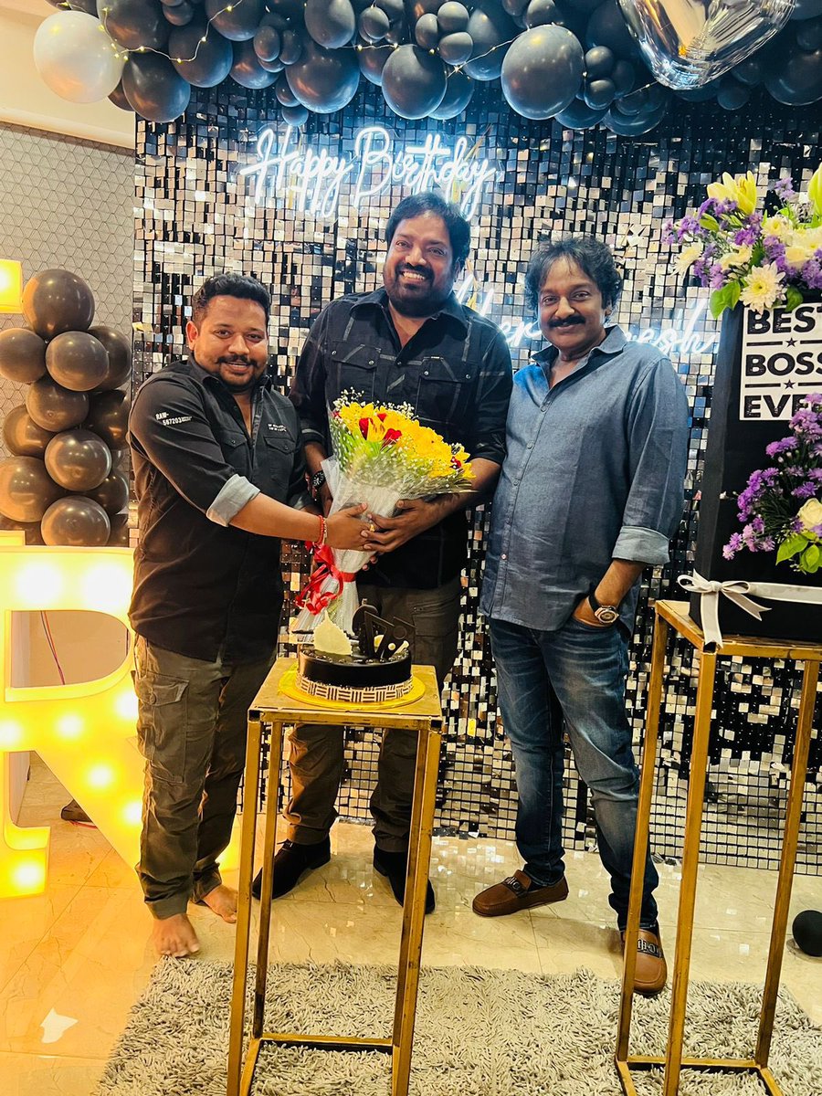 sivacherry9's tweet photo. Wishing our dearest @MeherRamesh gaaru A Very Happy and Prosperous Birthday 🎉

Best wishes for your upcoming Mega Project of our Mega Star ⭐ 
@KChiruTweets garu's most awaited @BholaaShankar 
Can't wait to witness Mega Mass swag 😎 from Boss 
#HBDMeherRamesh https://t.co/Up2wnx7vZ5