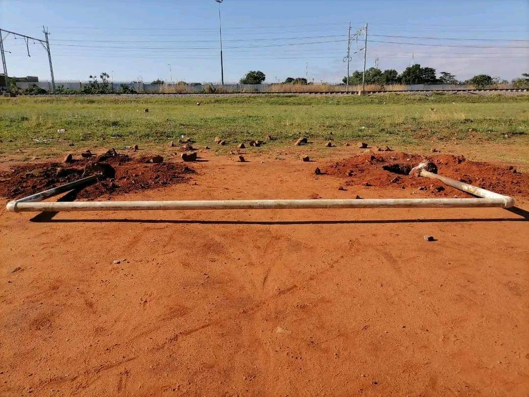 PSAFLIVE's tweet photo. Tembisa residents were left confused and in shock after shacks were erected in a soccer ground where Tembisa Youth plays soccer matchs and tournaments, this comes after EFF took control of Ekurhuleni, East Rand. https://t.co/JA07Qvm7A8