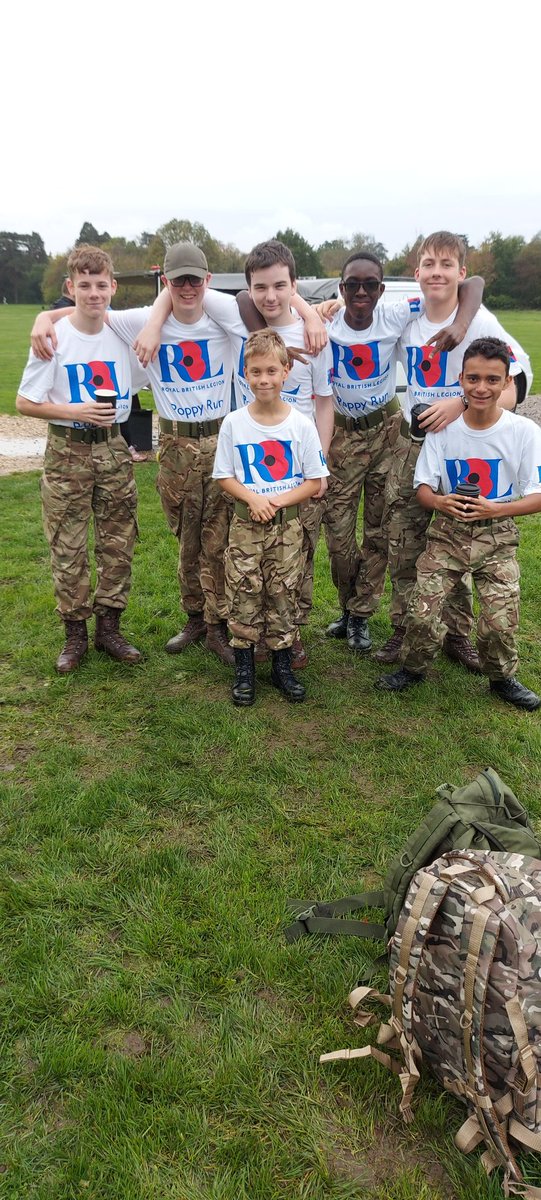 HampshirePoppy's tweet photo. Portsmouth division Royal Marines Volunteer Cadet Corps running in the Southampton #poppyrun for @PoppyLegion Come and join them starts 10.45 am, you can register this morning https://t.co/dl4DmfRC51