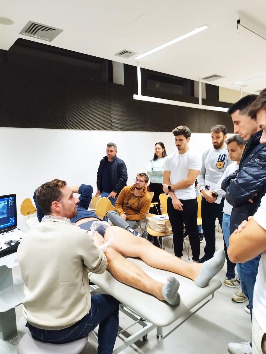 Y en #Portugal <a href="/MOFI_FT_PT/">Máster FT Invasiva Portugal</a> seguimos comenzando el módulo de ecografia musculoesqueletica con nuestro profesor <a href="/fisioespinola/">alberto espinola</a> 

Muchas gracias a <a href="/primfisio/">PRIM Physio</a> <a href="/AMMMelo1/">António Melo</a> por su apoyo para ofrecer a nuestros colegas portugueses la mejor #fisiotecnología