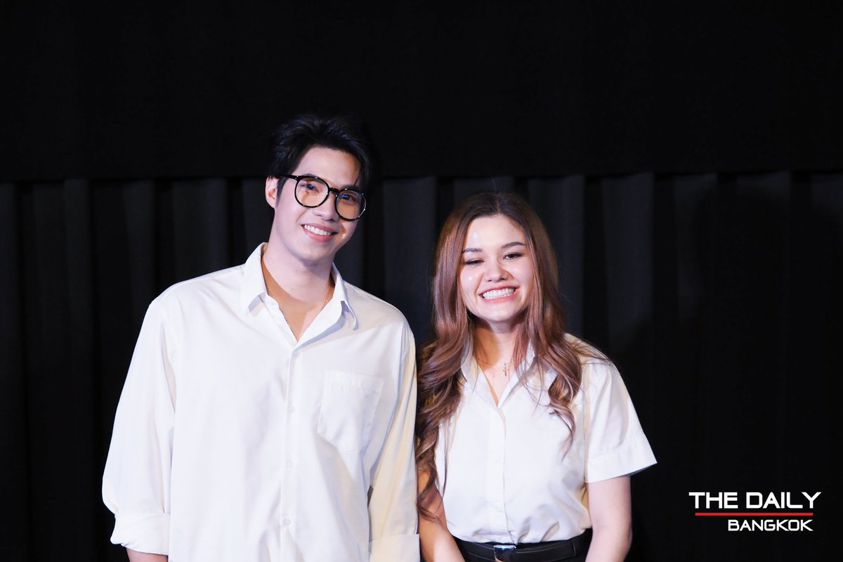 บุ๋น-เปรม นำทีมนักแสดงร่วมชมตอนแรก "เชือกป่าน - Between Us The Series" พร้อมแฟนๆ เริ่มฉายตอนแรกวันนี้ ทางช่อง one31 เวลา 22.45 น.

#BetweenUsTheSeries #BounPrem