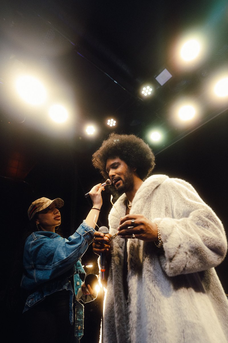 Sky Vector Music tweet media