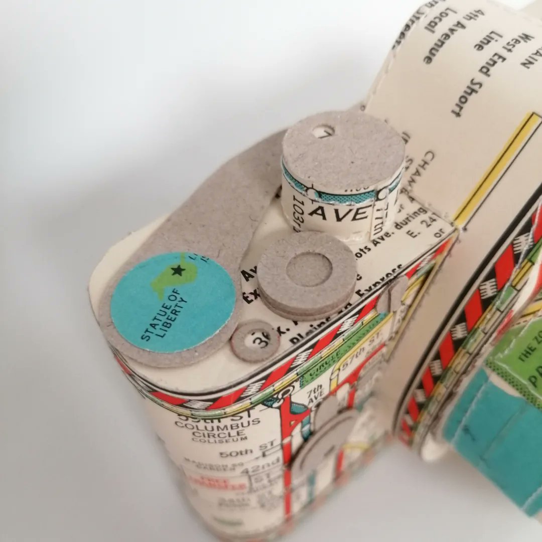 paperjennifer's tweet photo. Lovely Map SLR Camera commission including many memories for 1 lucky colleague
The commissionioner said "You have really knocked the ball out of the park with the wonderful New York camera. Wow. So amazing and the detail and way you have used the papers is phenomenal. Thank you" https://t.co/LIH2VDzLCo