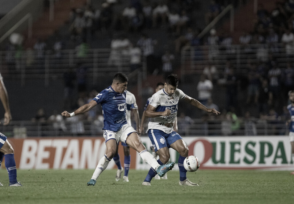 CSA_VAVEL's tweet photo. Cruzeiro x CSA AO VIVO: onde assistir jogo em tempo real pela Série B https://t.co/vInggQYA3P https://t.co/uP9hqEW4r7
