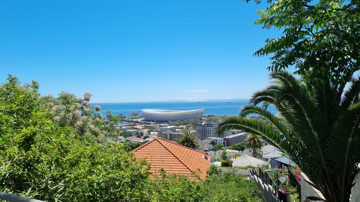 vuyanitrans's tweet photo. Stunning Day in Cape Town https://t.co/5dfW6uYXva
