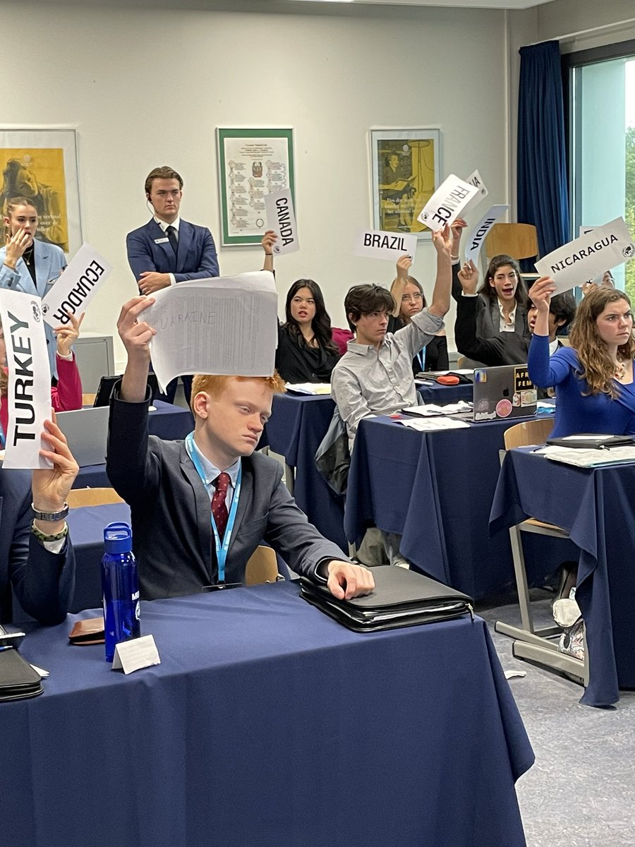 Our Felsted diplomats  engaging  in complex political debate and networking with the international community 🇺🇳🇺🇳👏📰