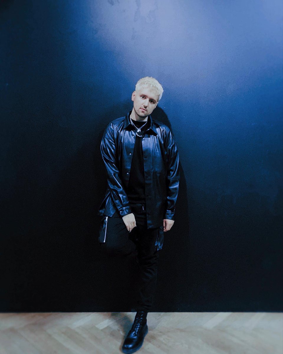 RelyaVoy's tweet photo. At the Theatermuseum Düsseldorf for the #mtvmusicweek 💖 https://t.co/dFkkHLrjAc