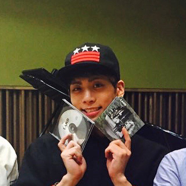 dailybluenight's tweet photo. (151106) @/thesunbins: let’s meet tonight at 12:39am on mbc radio fm91.9 jonghyun’s blue night. #lifeandtime #purpleme #itsmyfault (source: sylvinie89) https://t.co/Jzi0TC0Qqi