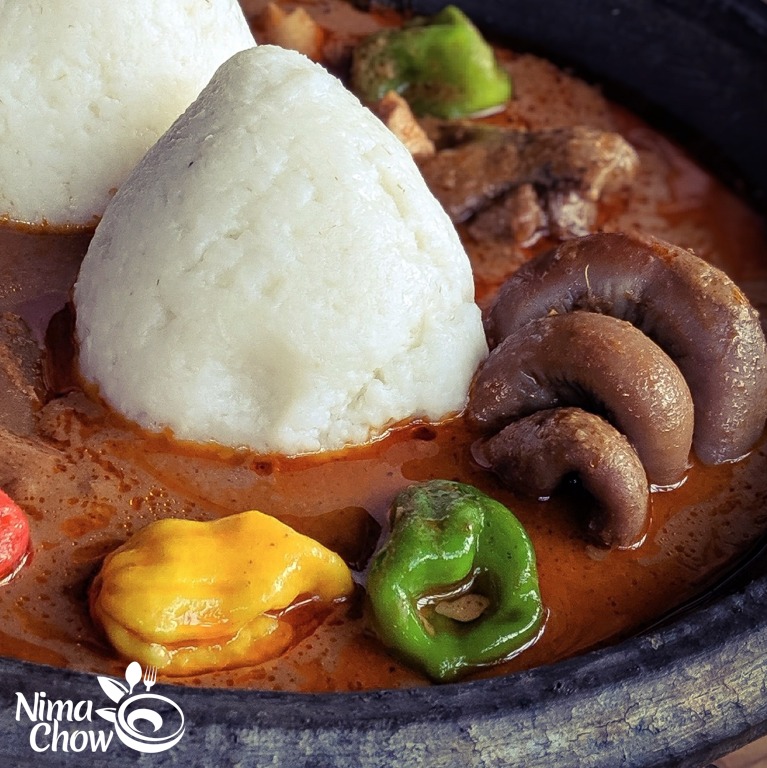 NimachowG's tweet photo. Oh yes, it's Sunday &amp; the asankas are full of deliciousness for which we are thankful, very very thankful indeed! 

Thankful for hot balls of Omo Tuo, fresh Kokonte, soft fufu, hot soft TZ &amp; fresh banku! 

Oh boy, bring on the hot &amp; fresh off the fire soups! Enye easy!

Call us! https://t.co/XEvTJoxEAk