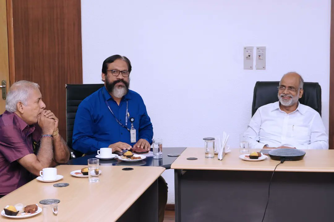 conscientia2025's tweet photo. Team Conscientia is proud to have Dr. VP Joy, Chief Secretary, Government of Kerala as Chief Guest of Conscientia 2k22.

Welcoming of Dr. VP Joy by IIST on 5th November 2022.

#iist #conscientia2k22 #conscientia #techfest #trivandrum #kerala #chiefguest #ias #chiefsecretary https://t.co/qDDKqpTDjd
