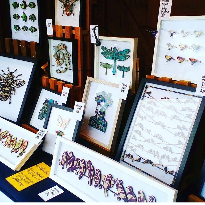 _davidrycroft's tweet photo. CHATSWORTH 2022: there we are all set up for the Christmas Market at Chatsworth House
#handmade #oneofakind #vintage #love #instagood #art #homedecor #decoupage #kimono #japan #upcycle #heart  #artisan #fridakahlo #libertyoflondon #skull #stag #mickeymouse #disney #popart #love https://t.co/tCehZaUVRD