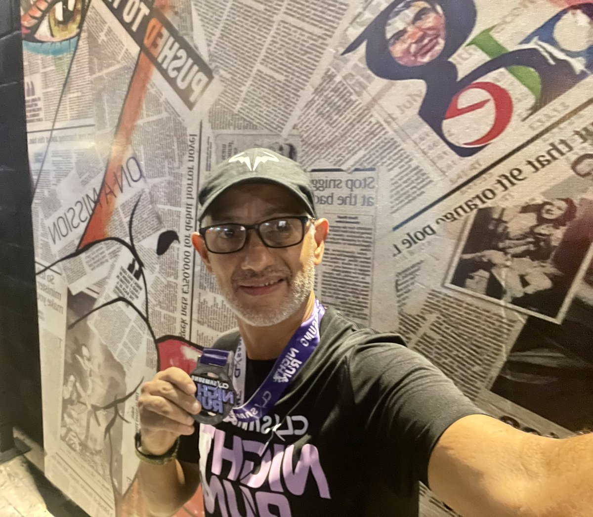 jlramires's tweet photo. Samsung Night Run… con @CDCrock #running #correr #YoElegiCorrer #nike #NRC #nikeruning #7k https://t.co/3xy3DWNC6C