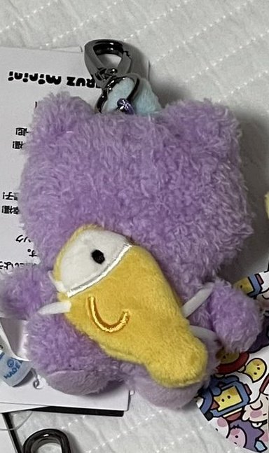 dailytre4sure's tweet photo. Chilli and bonbon be like:
"I'm carrying your love with me."

😭😭😭😭 https://t.co/vqRJ7EHAEo