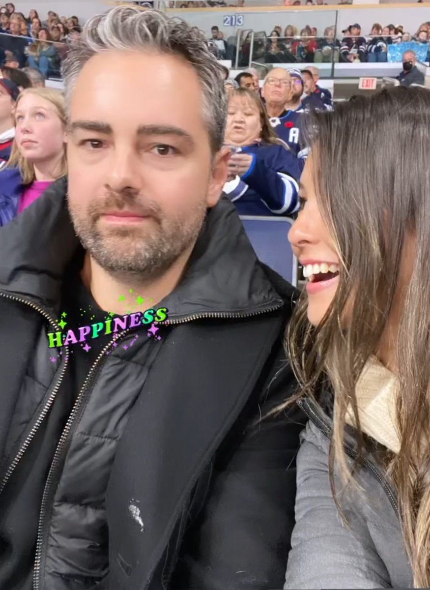 TMI_Uruguay's tweet photo. In other #ShadowFam updates...
#WeekendswithTed is back 😆 #Kaited @kaitdubz @tleeber84...
Meantime @AdamKWilson "I’m not saying there’s a difference in how I feel when I have a beard vs. when I do not, but I’ve just been allowed to shave, and..."
#TheBreach https://t.co/vIoIlwuAbt