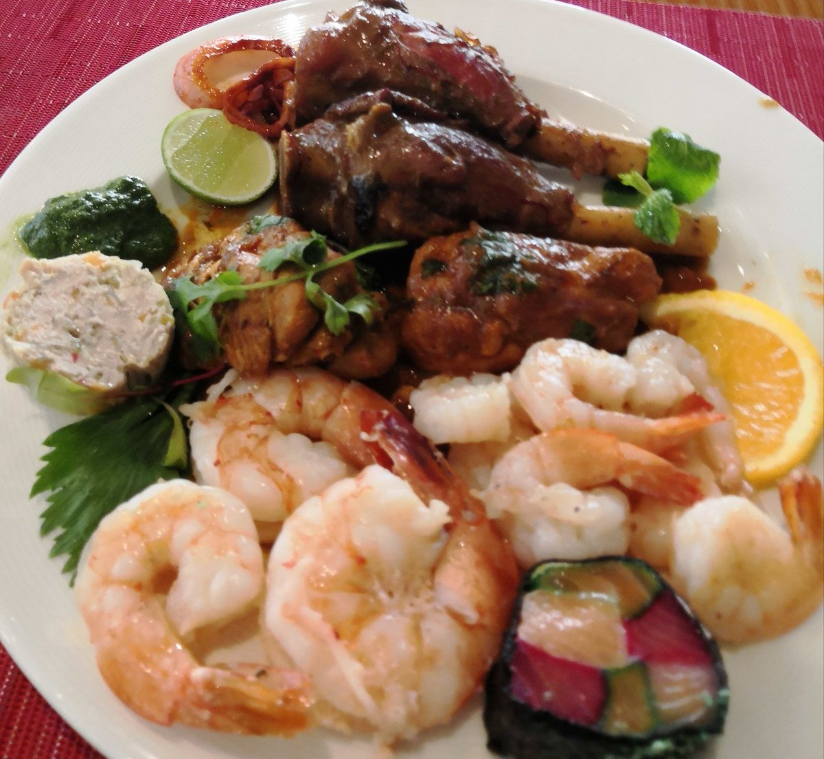 w_karve's tweet photo. Meats and Seafood
First Helping - Buffet
Family Lunch at #SpiceKitchen @JWMarriott #Pune https://t.co/wGVehahn6w
