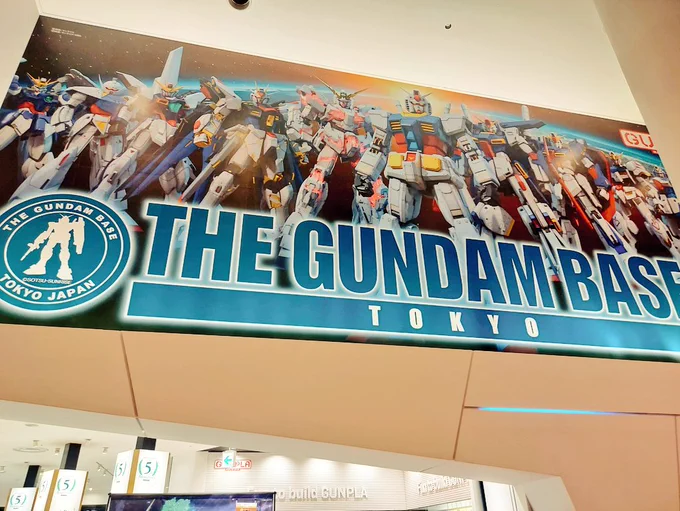 ガンダムベースに寄ってきた
水星の魔女展示 