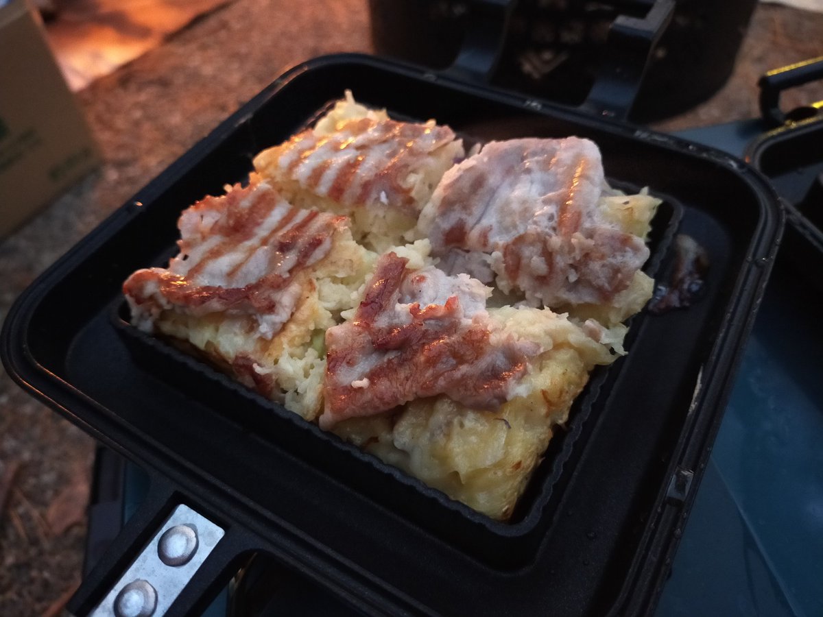 紅葉キャンプ行ってきました〜🍁
天気も良く日中は暖かくて最高でした☀️

今回はお好み焼き作ってみたけど、うまくいきすぎてビールが進む進む🍻✨

やっと買った焚き火台も使いやすさ抜群でとてもきれいにFIREしてました🔥

年内もう1回行きたい🥹