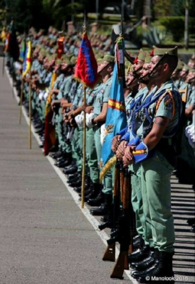 PlataformaMill1's tweet photo. #BuenosDías, @PlataformaMill1 #MillánAstray.
Nuestros mejores deseos y la mayor de las fortunas para nuestros #legionarios de la #XBANDERA que desde hoy, parten hacia el #Líbano.
Que el #Cristo de la #BuenaMuerte y el #DetenteBala que portais os protejan y devuelvan a casa. https://t.co/hSJYxsiwo8