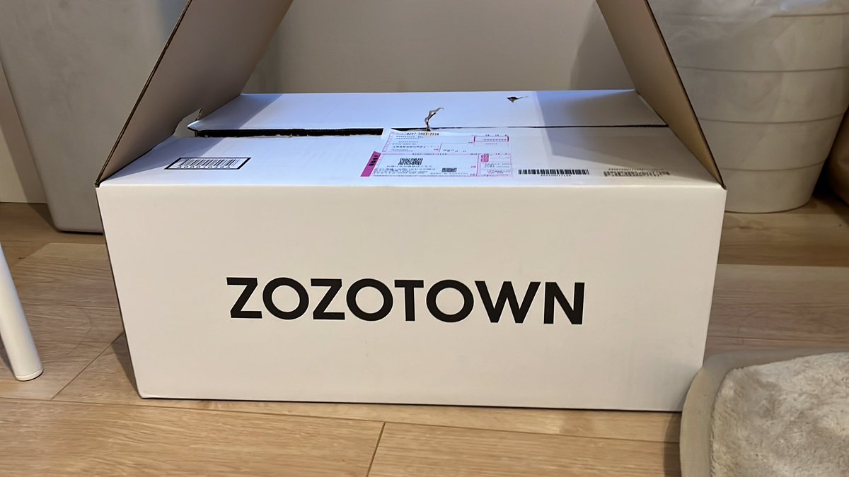 rii__123's tweet photo. #ZOZOWEEK箱CP https://t.co/Z8LjpYZUdq