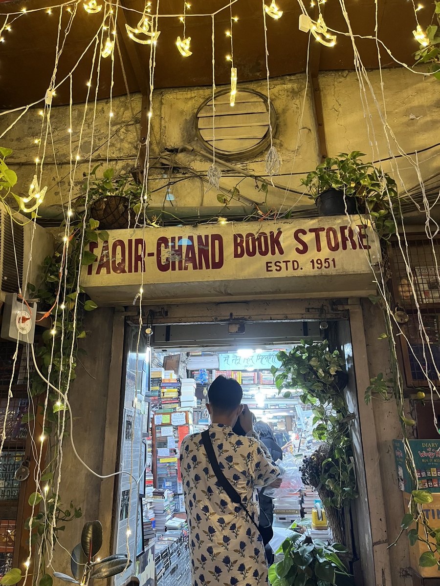 Elizabeth Mary John tweet media