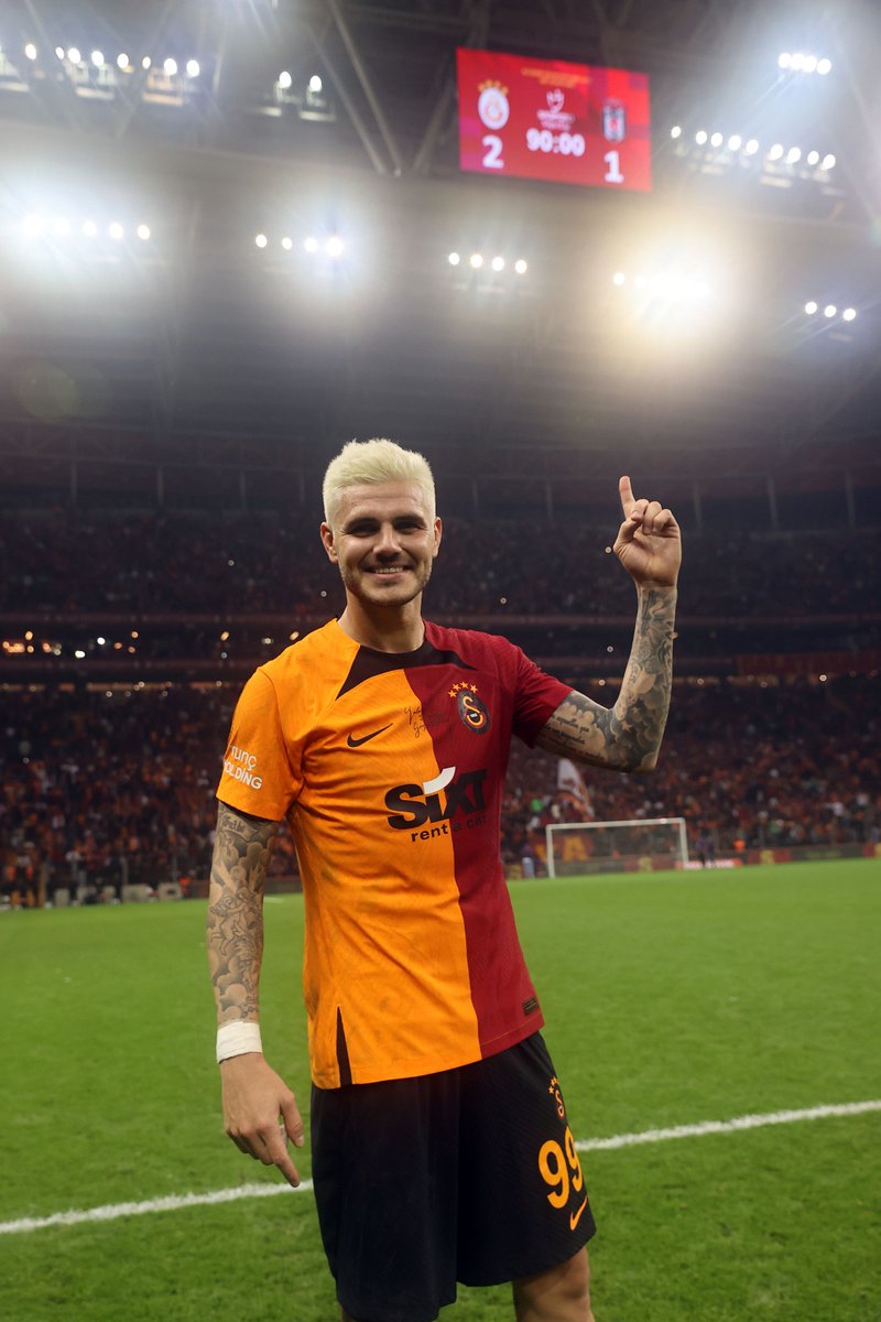 🗣️"Yeni imajı ile iki gol atan Icardi, bir kez de direğe takılırken, maçın adamı olmayı başardı. Bu Icardi, ayağında Güneş'i bile sektirir."