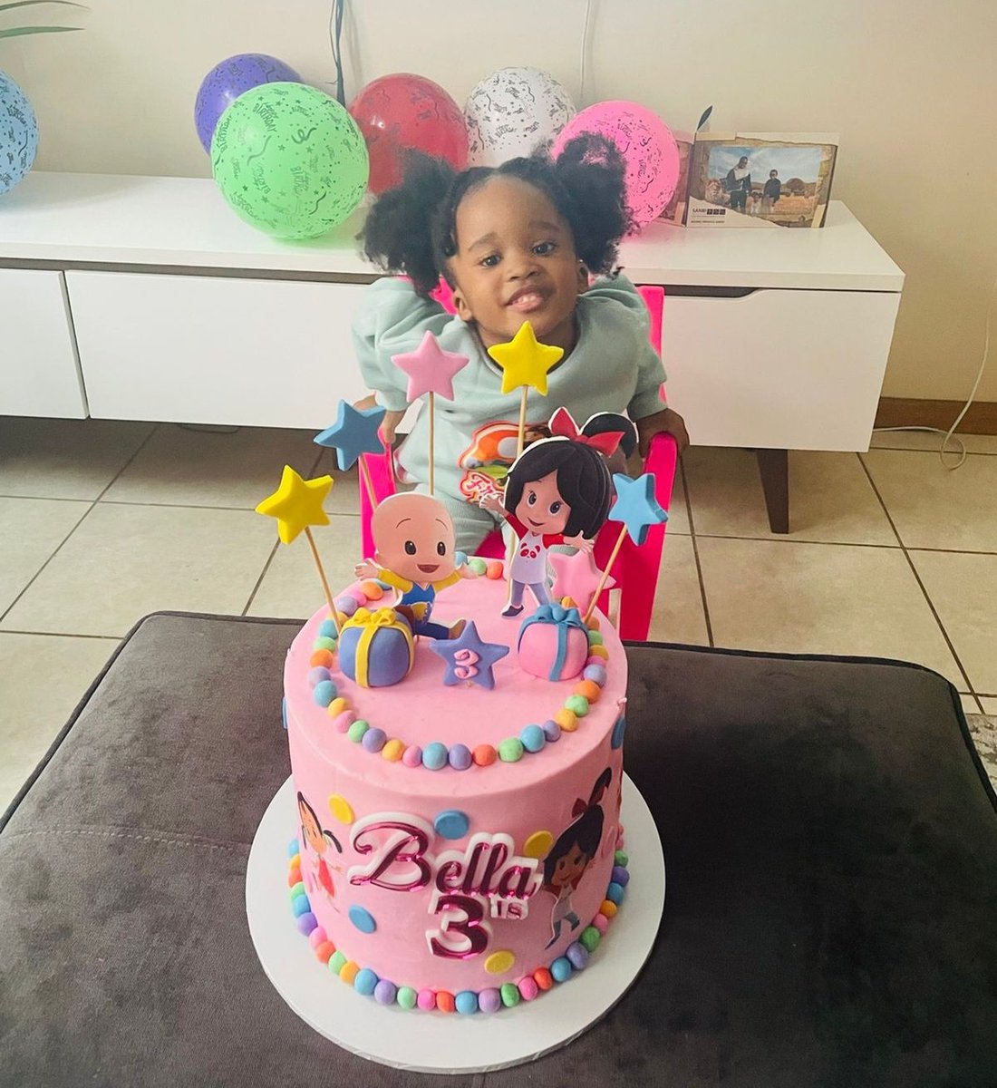 LufunoMush's tweet photo. We love happy kids this side, Thanks for your continued support.  For more infor contact 0825268260. Delivery available. #AskAMan #RestInPeace #etvScandal #JobSeekersSA #Midrandcakes #VhuvhambadziDrive | Terry Pheto | Condolences #SingleAndMingle https://t.co/I03WP5Xzbm