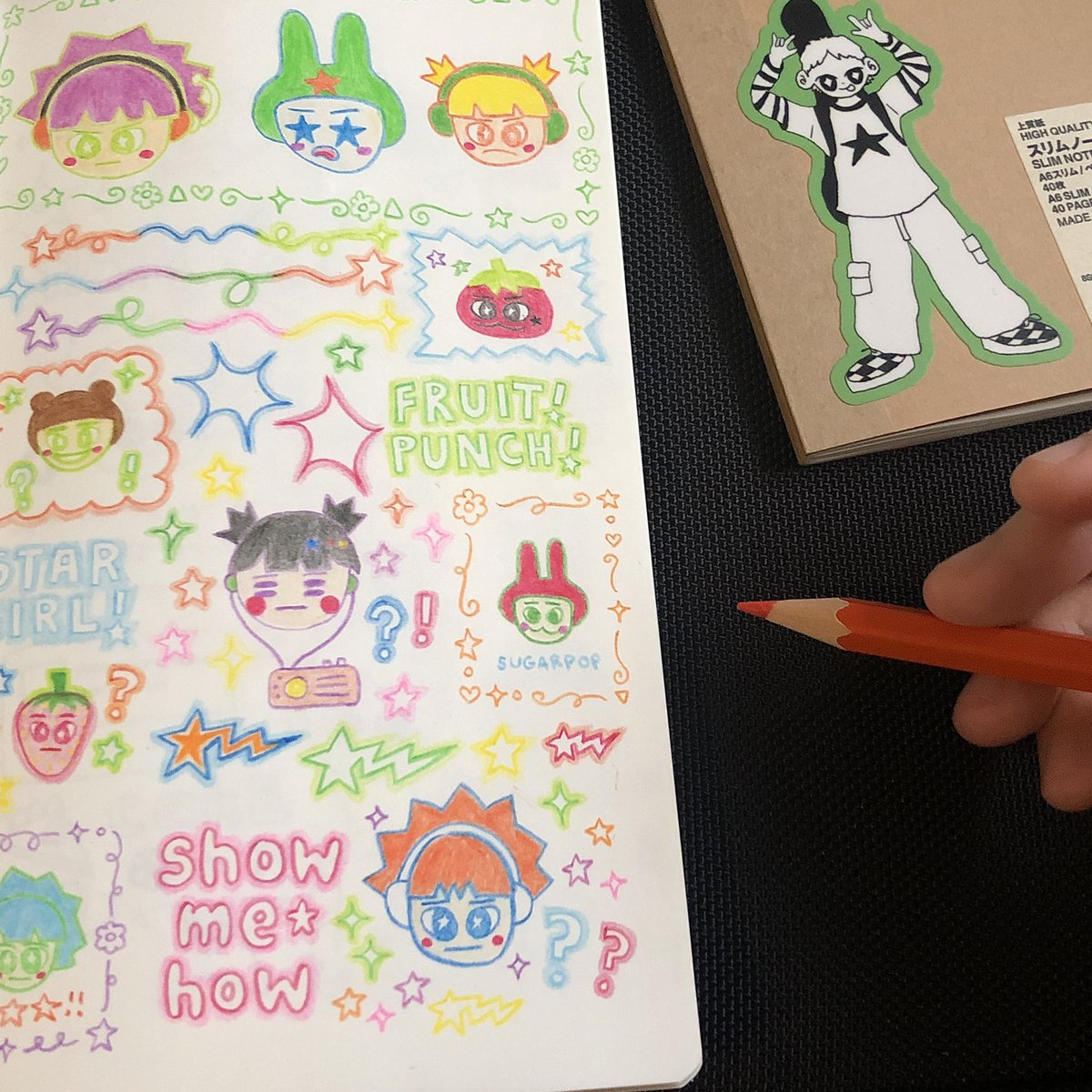 supersantal's tweet photo. art is fun https://t.co/4dxoAOB3Y4
