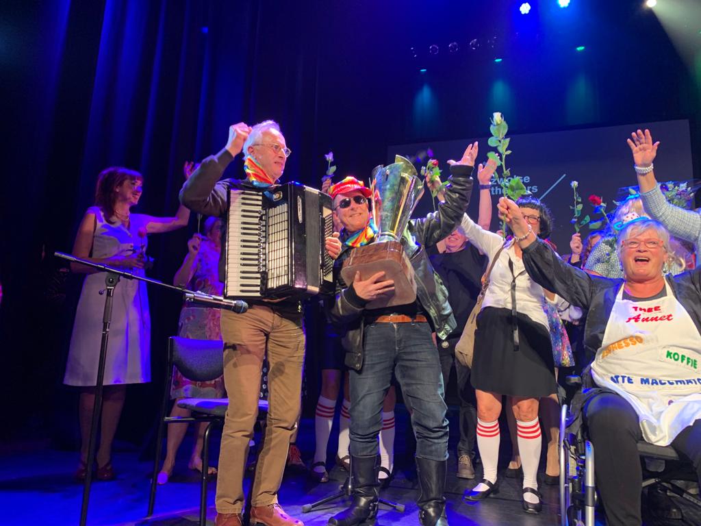 Het Regenboogduo is de winnaar van het Smartlappenfestival Zwolle 2022 <a href="/bangekokzwolle/">Henk Siebenga</a>