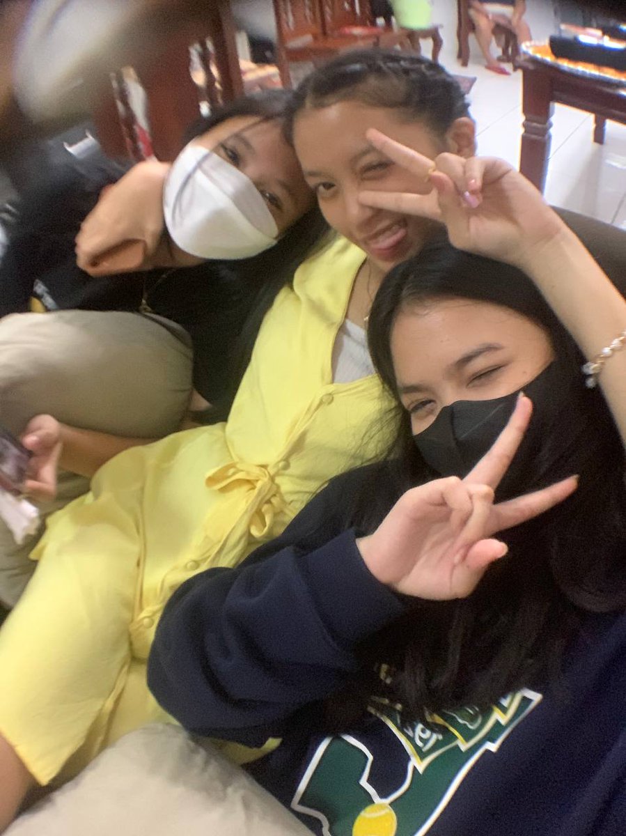 zyqqe's tweet photo. these two will always be my safest place 💗 https://t.co/zw0s3hghZz