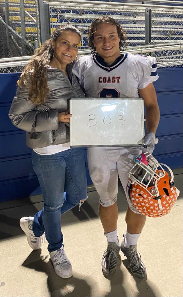 JPSEGURAQ's tweet photo. Today I broke the schools single game rushing record (303), tied the schools rushing touchdown record (5), passed 1,000 yards on the ninth game of the year. #rollcoast @bubbagonzalez76 @CoachJTNiumata @coastfball @CoachSkaggsOL @CoachFalks @TwinFern1 @ncsa https://t.co/39yw4glTvM