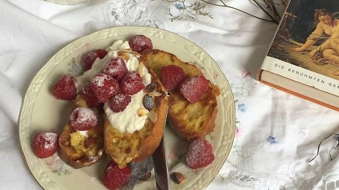 malusokay's tweet photo. French toast for breakfast 🍓 https://t.co/Z9LMTCn1f5