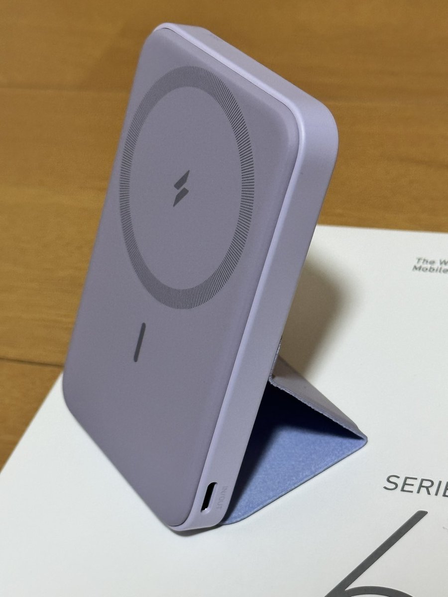 SKaren0201's tweet image. 4日に発売になったAnker622 Magnetic Battery (MagGo) のアップグレード版が届いた。Type-Cの端子が下から右下に変更になって、前モデルより500円くらい安くなってた✨

#Anker622magneticbattery 
#magGo