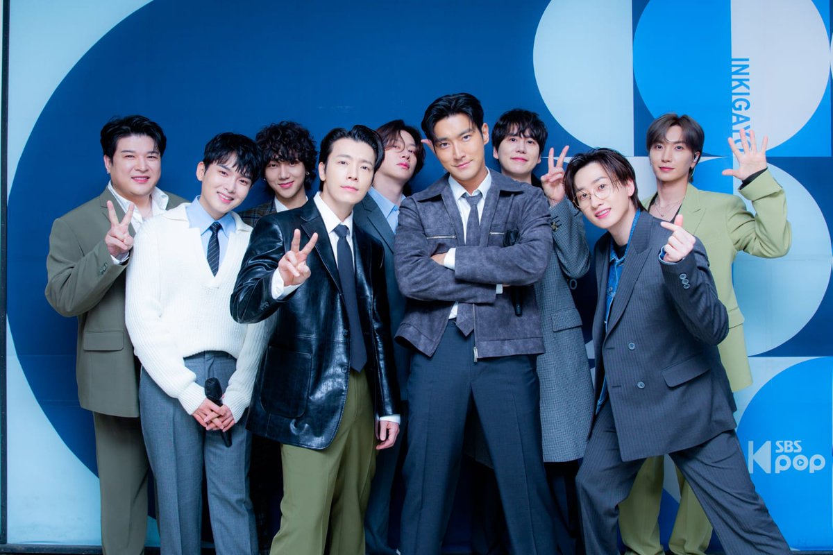 Eunhaewook1's tweet photo. @Zahria1004 @SJofficial Happy anniversary para superman yg ganteng 

17 TO INFINITY WITH SUPERJUNIOR 
#17Years_With_Superjunior 
#슈주_17주년_순간이_아닌_영원 
#SUPERJUNIOR #슈퍼주니어
@SJofficial https://t.co/rRcNtf9TTV