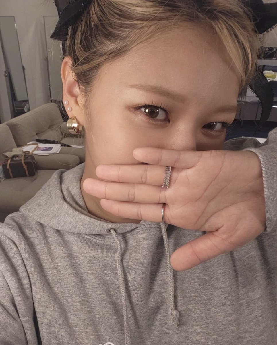 daily jeongyeon selca (@dailyjyselca) on Twitter photo 