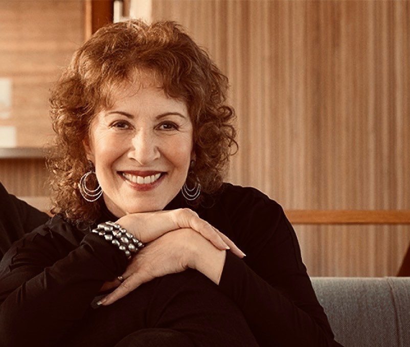 Happy Birthday to  Lani Hall
(November 6 1945). 