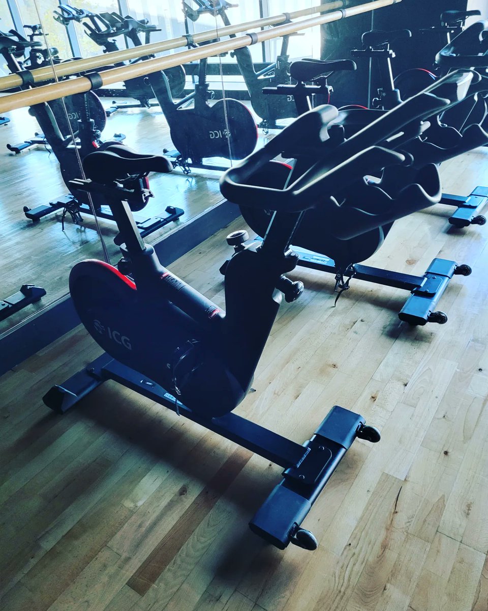 kickarselisa's tweet photo. Come to spin on a Monday at 6.15am and Tuesday at 9.30am @CardiffIntPool . A great way to start the week and a good HITT workout 😉💪 #beastmode #spinforthewin https://t.co/idpyNbDTuL