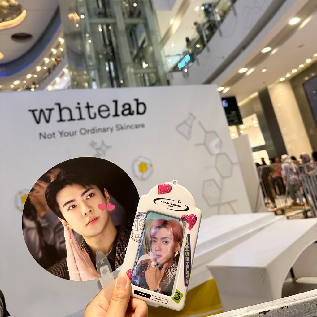 Check-in✔️🧡✨ 

@VIVIMOM_94 

#whitelabxsehun