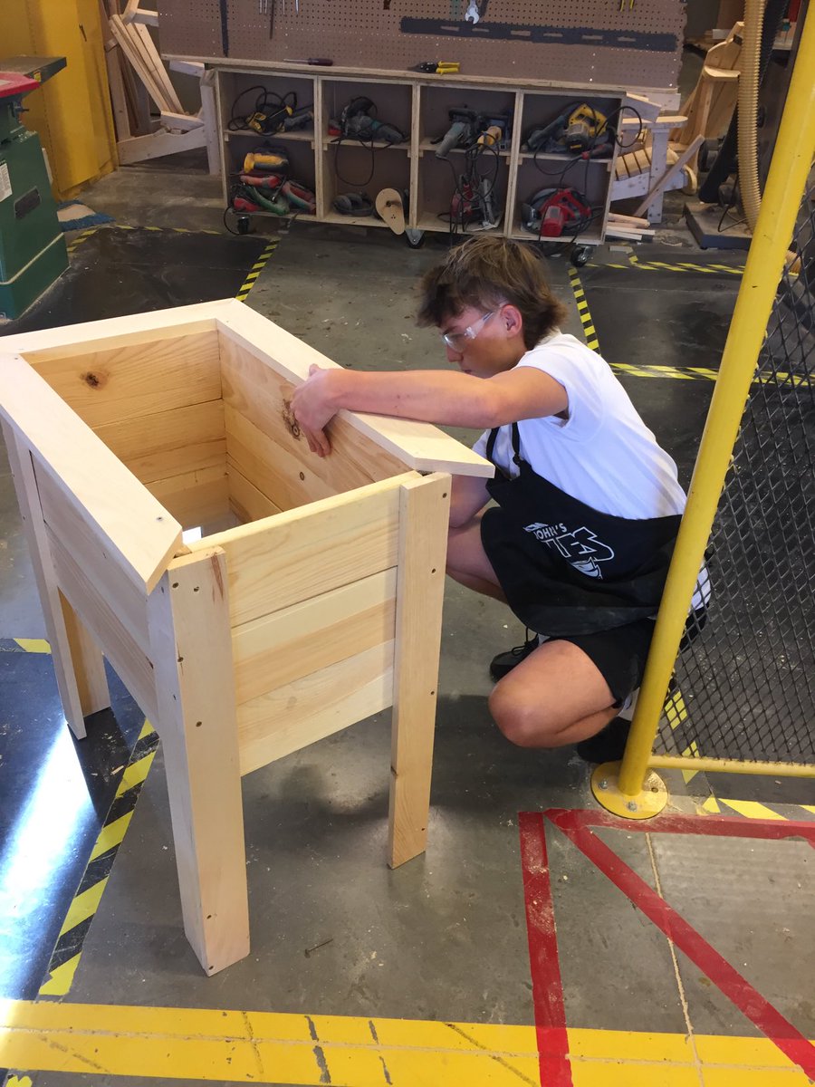 Construction tweet media