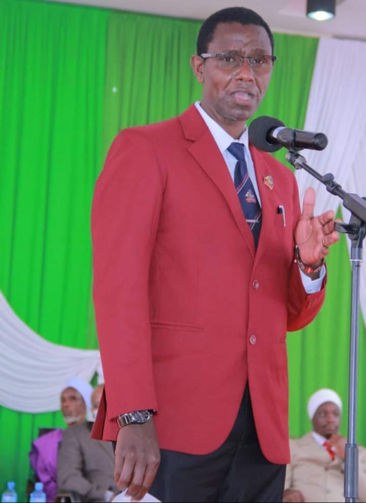 HonKingara's tweet photo. Proverbs 27:17 "As iron sharpens iron, so one person sharpens another. "
It is PCMF week, praise be to God.
Mt Kenya ni Kenya Kwanza
#KaziNikazi
#FormNiBottomUp
#KenyaKwanza https://t.co/57zlrD1E9z