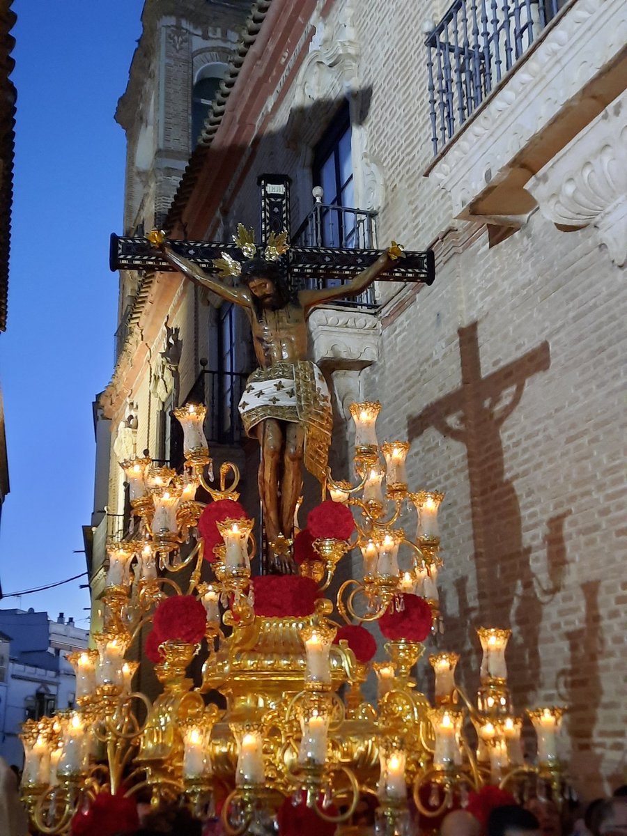 Grandísimo e inolvidable día.
Confalón en estado puro.
La esencia y las raíces de Écija.
Eterno agradecimiento a todos los que a lo largo de los siglos han preservado fiel a sus orígenes a nuestro Confalón.
<a href="/Hdad_Confalon/">Hermandad de Confalón</a>