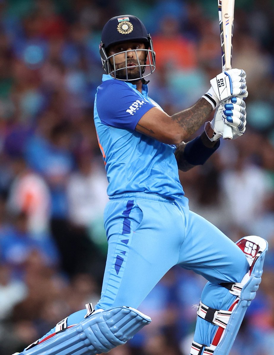 vyom2610's tweet photo. Hero of the Nation will stand until WC Trophy in hands #SuryakumarYadav https://t.co/ebcRRGfcaa