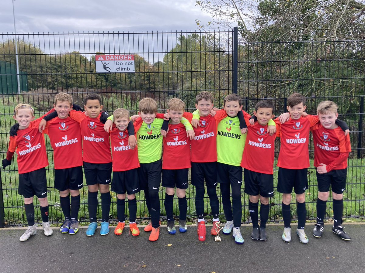 Huge Thanks to our sponsor <a href="/HowdensJoinery/">Howdens</a> for their fantastic support for our football team. <a href="/PsgHeath/">Heath Rangers PSG U13</a> <a href="/HeathRangersJFC/">Heath Rangers JFC</a>